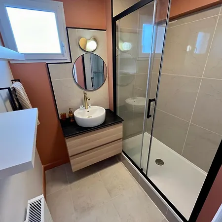 Eclat Contemporain -310 Апартаменты